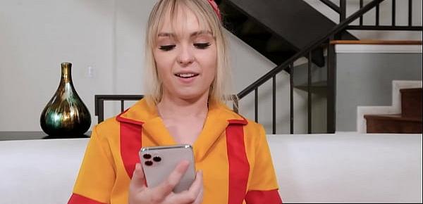  Lilly Bell has just arrived from work and is very tired.She virtually gets no where with her salary so Alex,her stepbro suggested doing SEX works